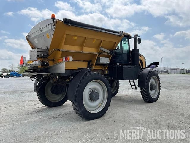 Image of RoGator RG1100C equipment image 4