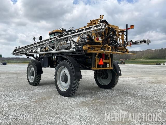 Image of RoGator RG1100C equipment image 3