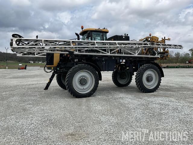 Image of RoGator RG1100C equipment image 1