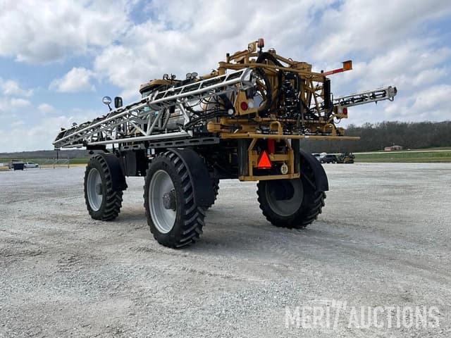 Image of RoGator RG1100C equipment image 3