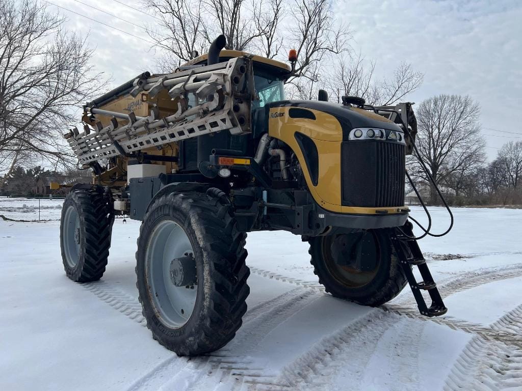 2021 RoGator RG1300C Equipment Image0