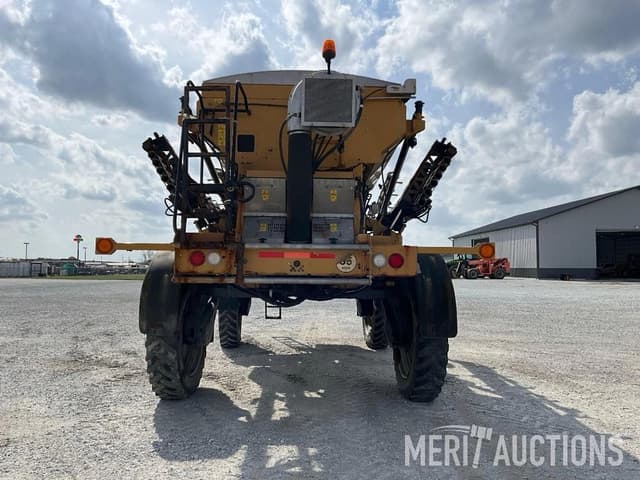 Image of RoGator RG1300C equipment image 4