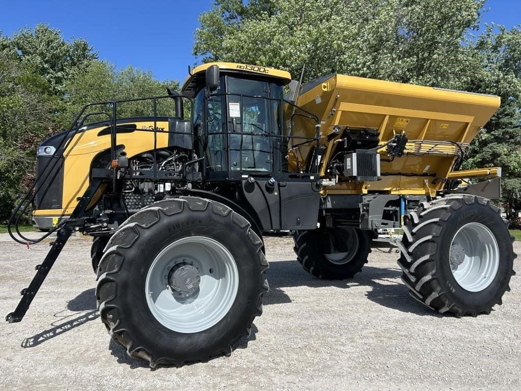 RoGator RG1300C Equipment Image0