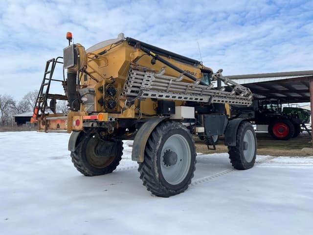 Image of RoGator RG1300C equipment image 3