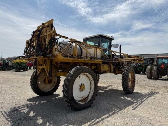 Image of Ag-Chem RoGator 854 equipment image 4