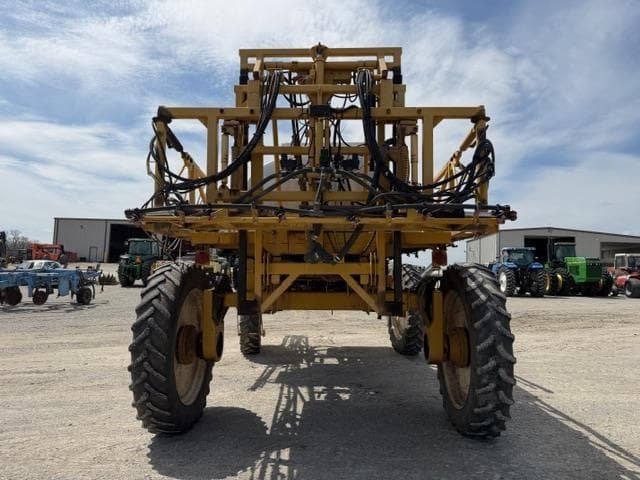 Image of Ag-Chem RoGator 854 equipment image 3
