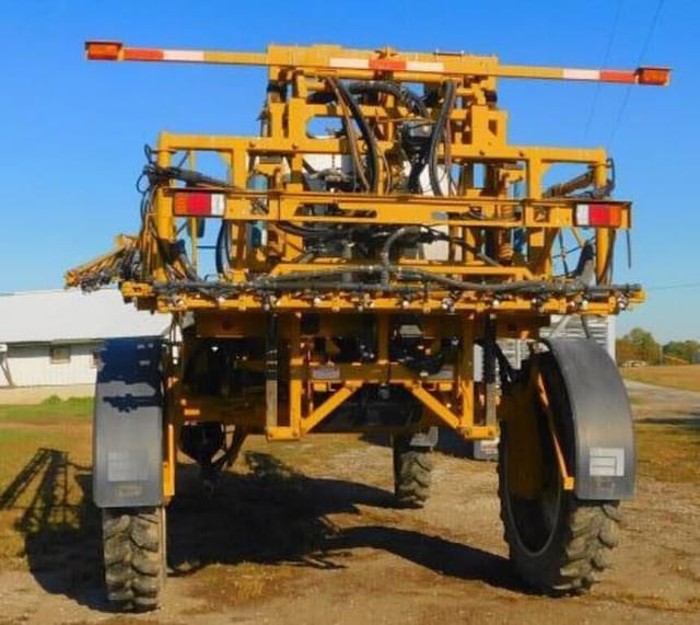 Image of RoGator SS1074 equipment image 4