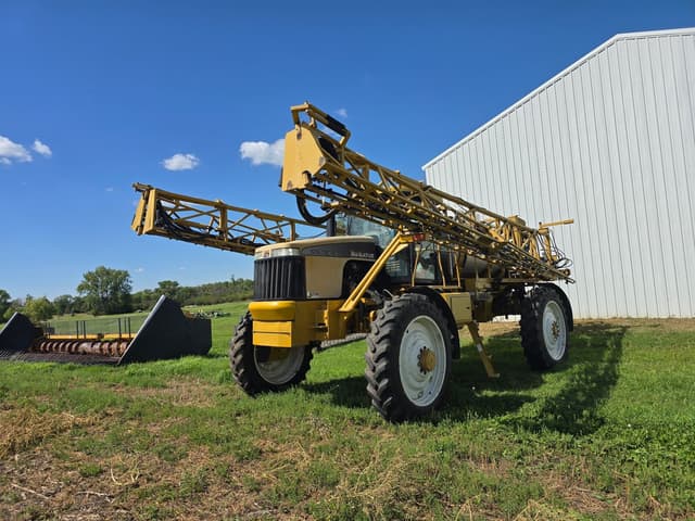 Image of RoGator SS1074 equipment image 4