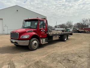 2018 Freightliner M2 106 Image
