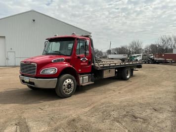 Main image Freightliner M2 106