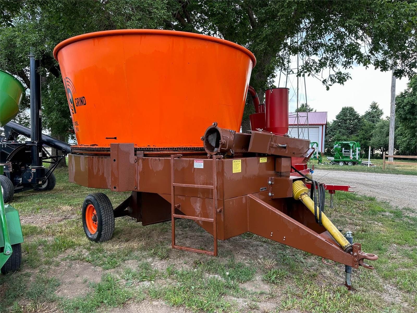 Roto Grind 760 Equipment Image0