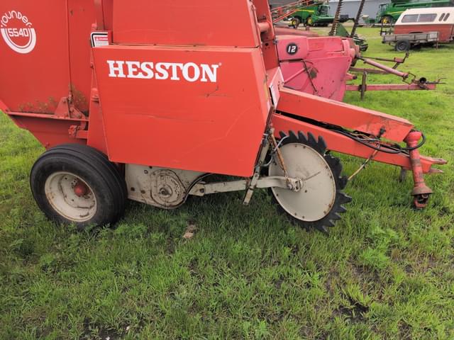 Image of Hesston 5540 equipment image 3