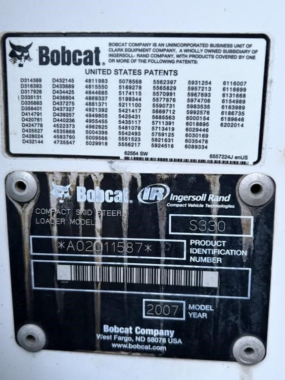 Image of Bobcat S330 equipment image 2