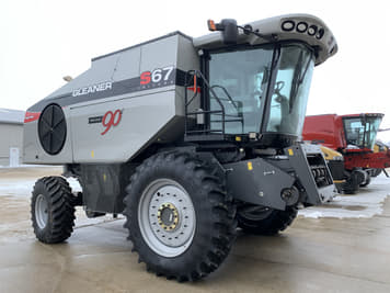 Main image Gleaner S67