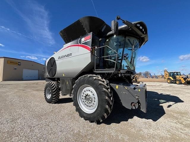 Image of Gleaner S96 equipment image 4