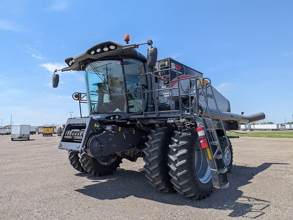 2022 Gleaner S97 Equipment Image0