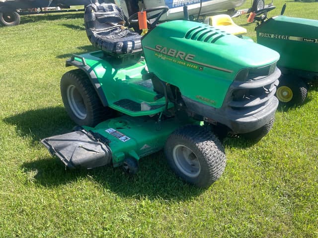 Image of John Deere Sabre equipment image 2