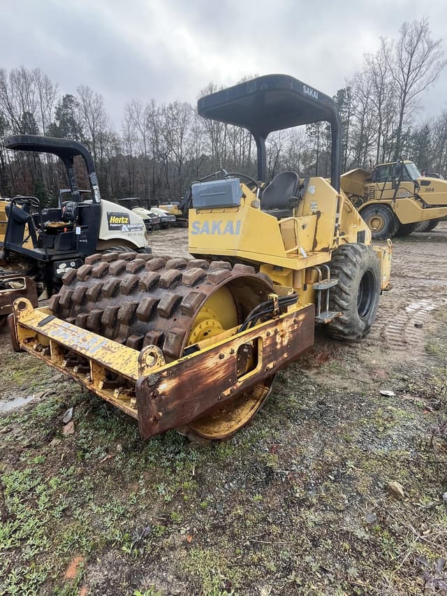 Image of Sakai SV400 equipment image 3