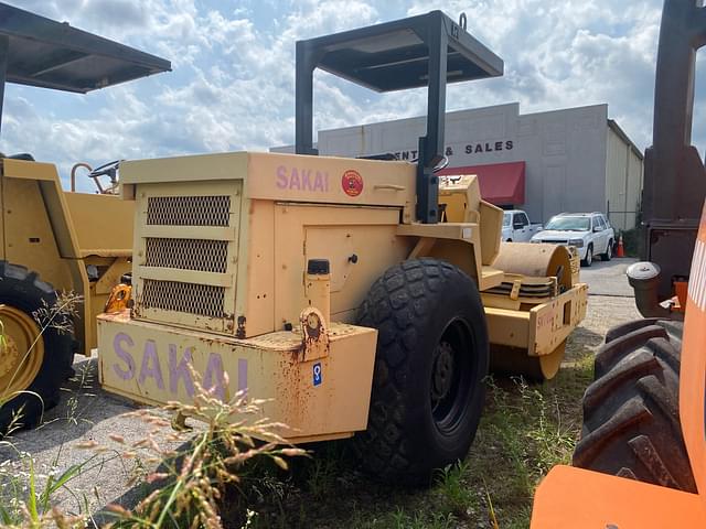 Image of Sakai SV70D equipment image 3