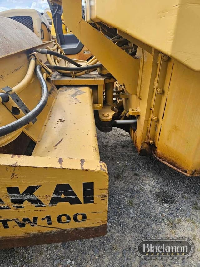 Image of Sakai TW100 equipment image 2