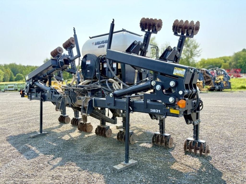 Salford Valmar 4056 Equipment Image0
