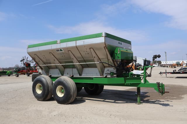 Image of Salford BBI MagnaSpread equipment image 4