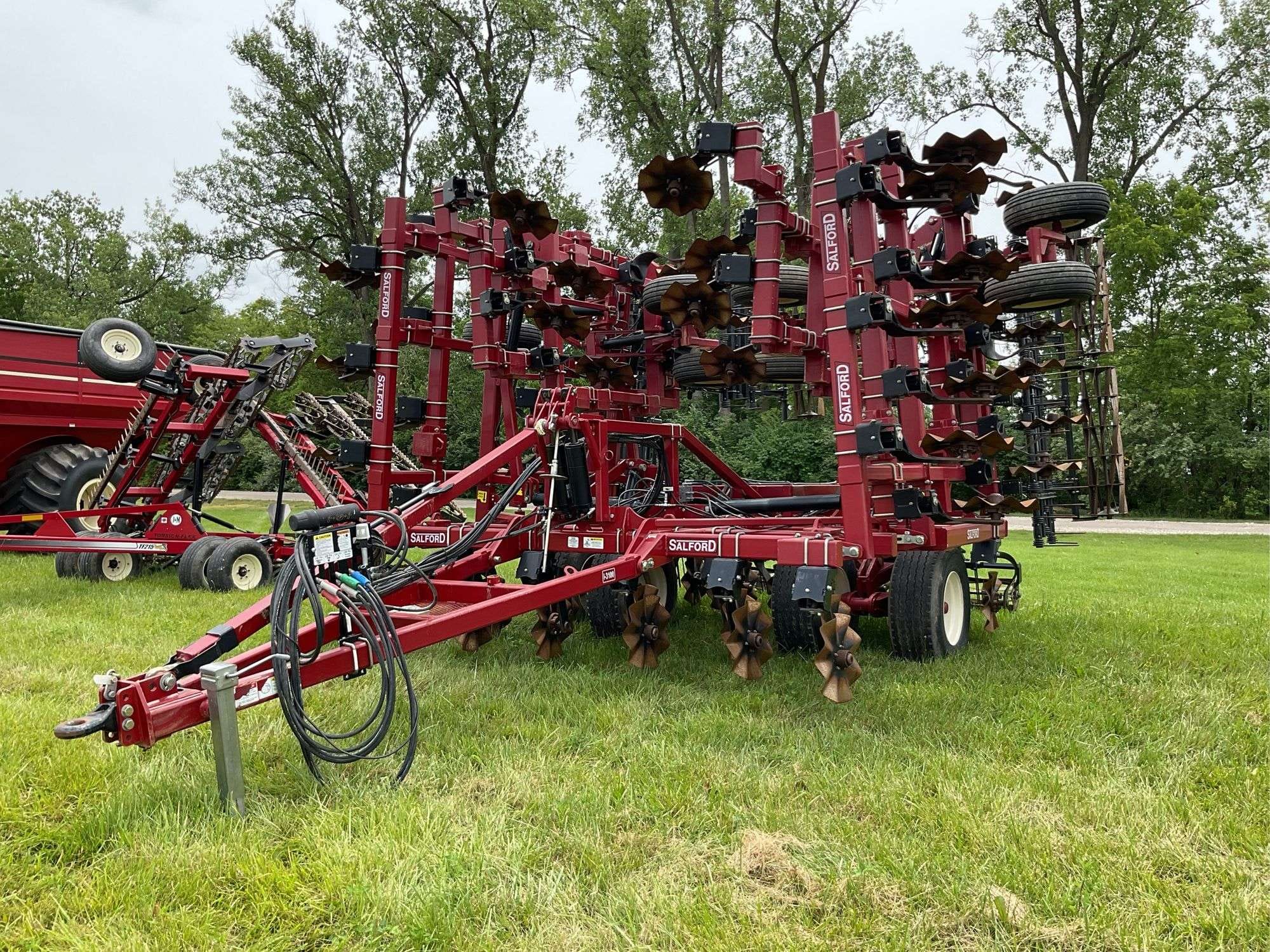 Salford I-3141 Equipment Image0