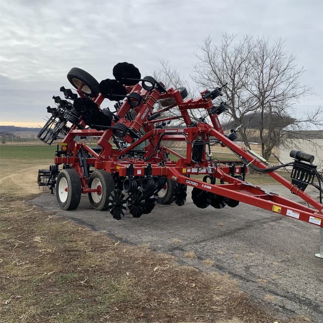 Image of Salford I-2100 equipment image 3