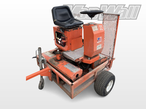 Salsco Greens Roller Equipment Image0