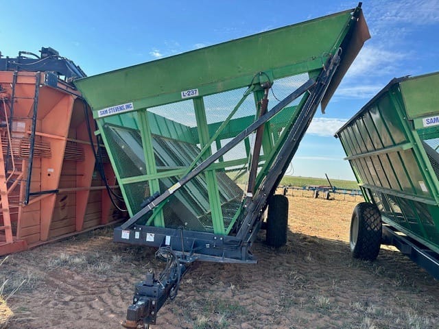 Sam Stevens L237 Equipment Image0