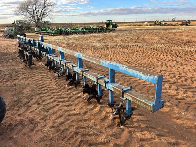 Image of Sam Stevens Sandfighter equipment image 4