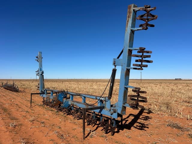 Image of Sam Stevens Sandfighter equipment image 2