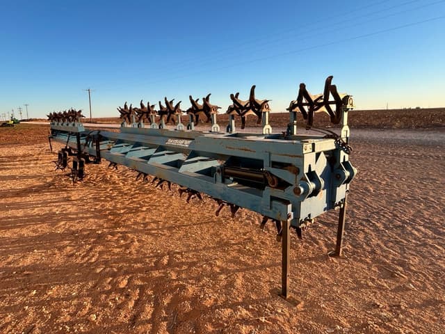 Image of Sam Stevens Sandfighter equipment image 4