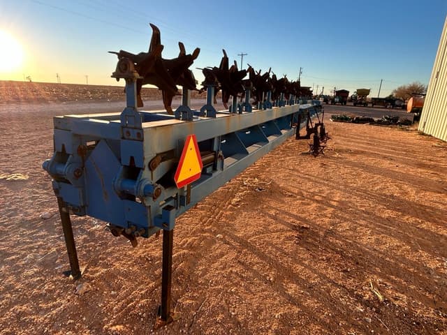 Image of Sam Stevens Sandfighter equipment image 2