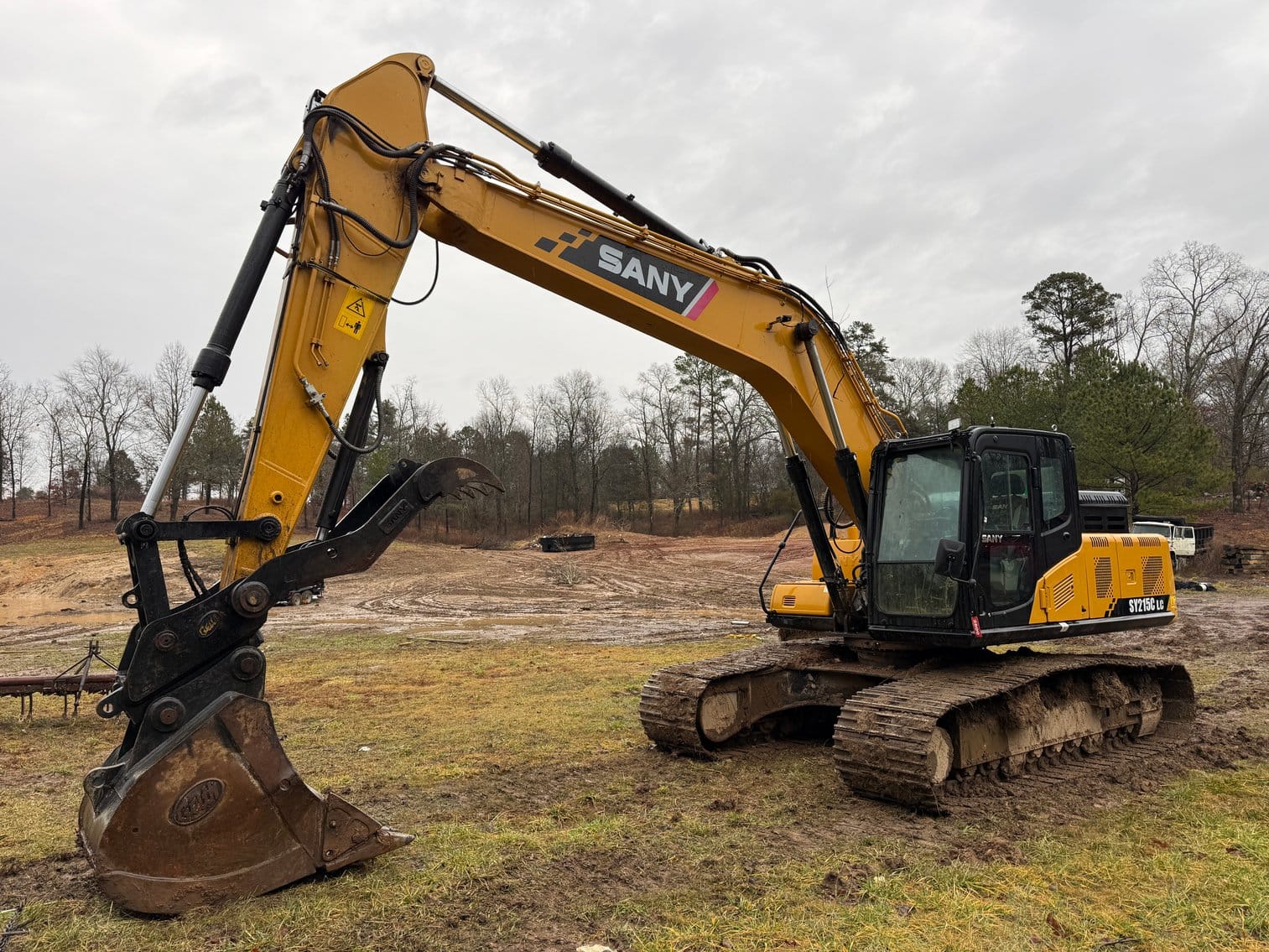 SANY SY215C LC Equipment Image0