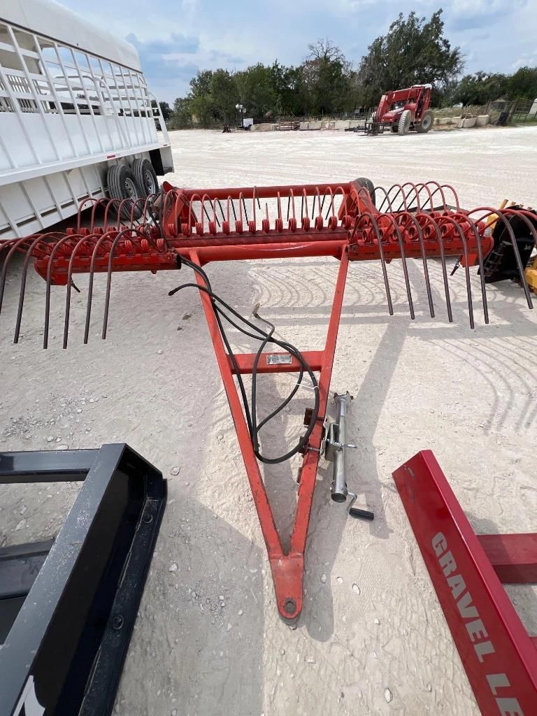 Savage 7216 Equipment Image0