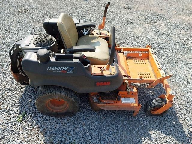 Image of Scag Freedom Z equipment image 2