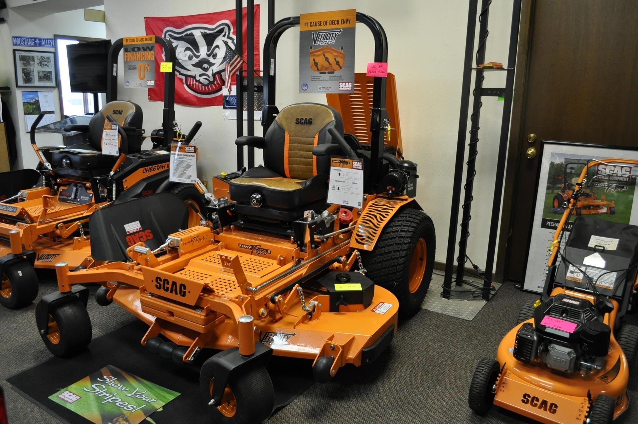 Scag STTII-72V-40BV-EFI Equipment Image0