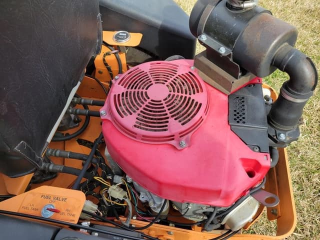 Image of Scag Tiger Cub equipment image 4