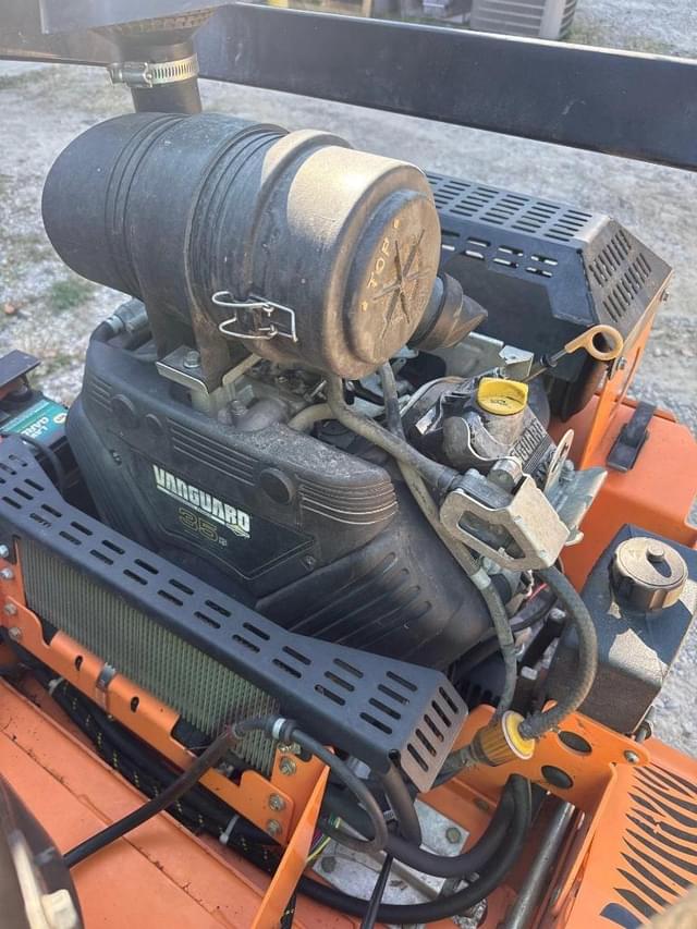 Image of Scag Turf Tiger equipment image 3