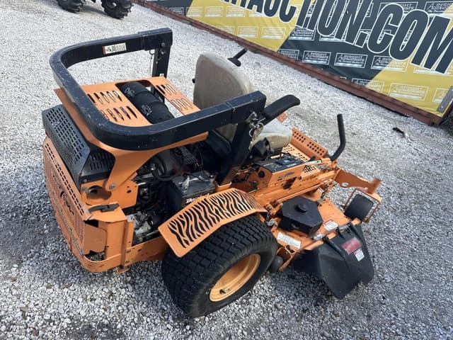 Image of Scag Turf Tiger II equipment image 2