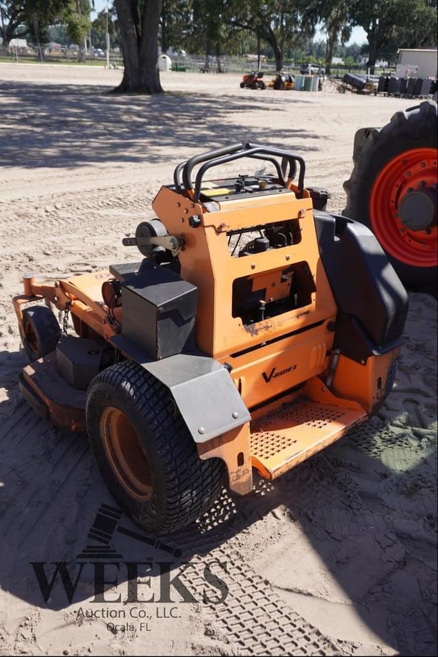 Image of Scag V-Ride equipment image 4