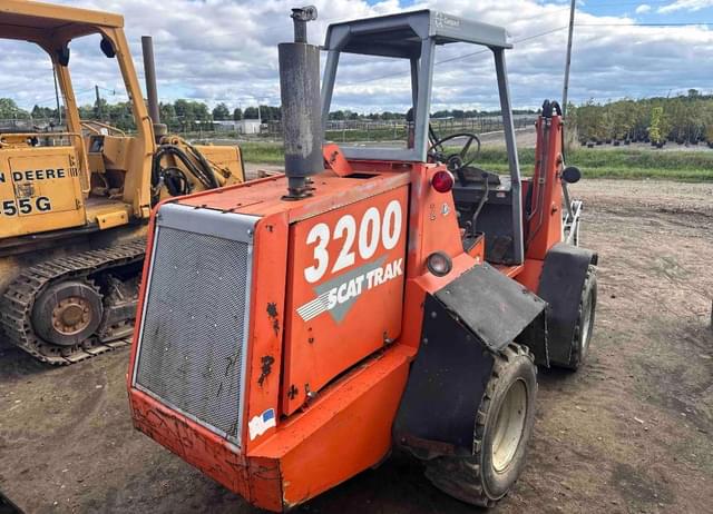 Image of Skat Trak 3200 equipment image 3