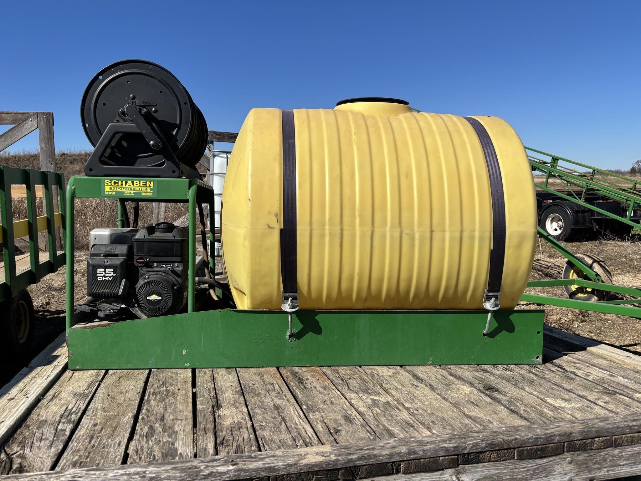 Schaben 200 Equipment Image0