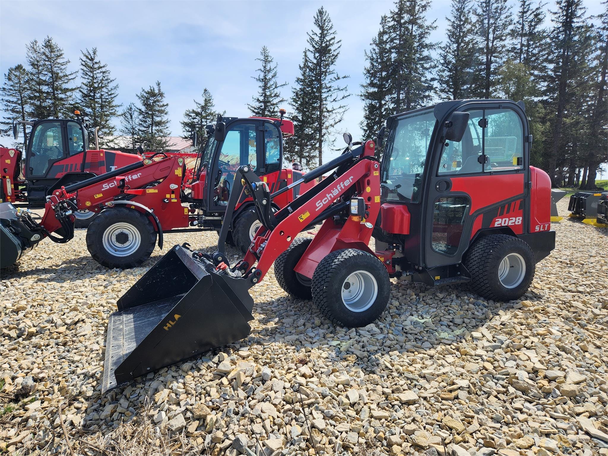 Schaffer 2028 SLT Equipment Image0