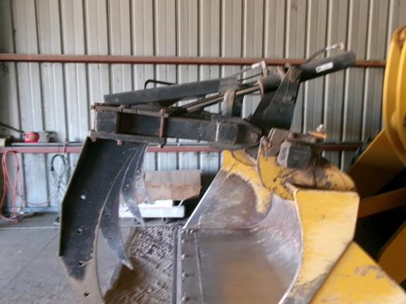 Image of Schlagel 4 Tine Grapple equipment image 1