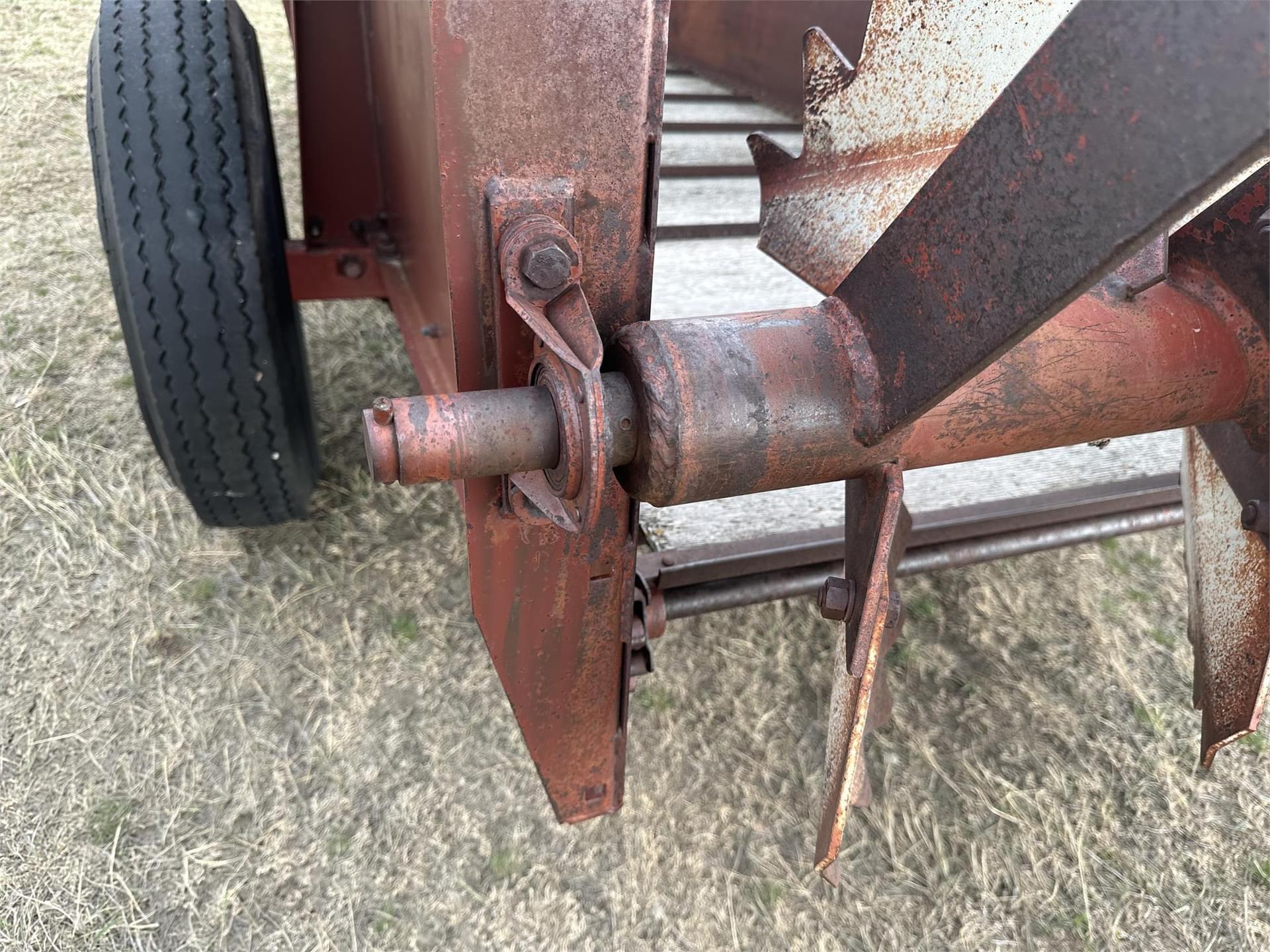 Schultz 22B Manure Handling Manure Spreaders Dry for Sale Tractor Zoom