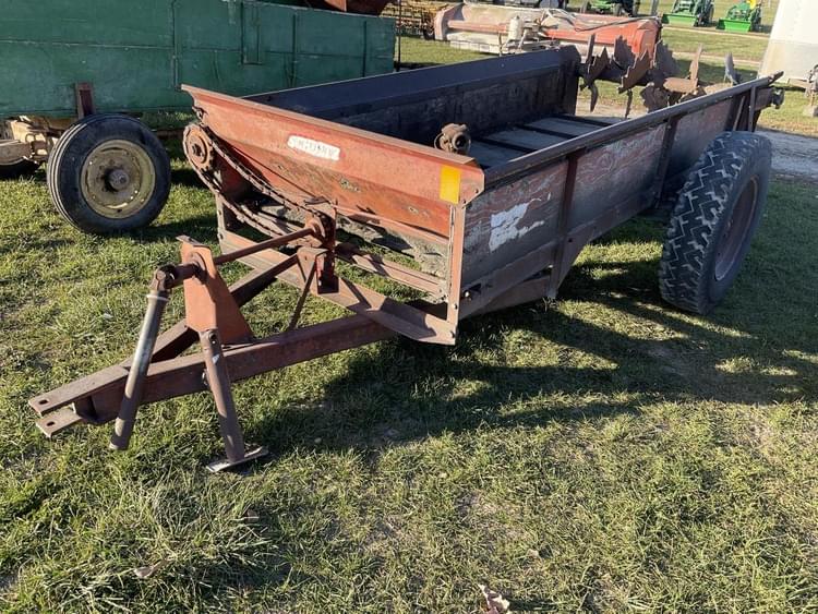 Schultz 30 Manure Handling Manure Spreaders Dry for Sale Tractor Zoom