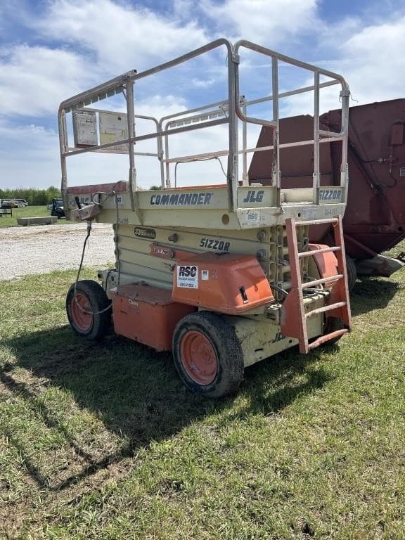 Image of JLG 3369 equipment image 2