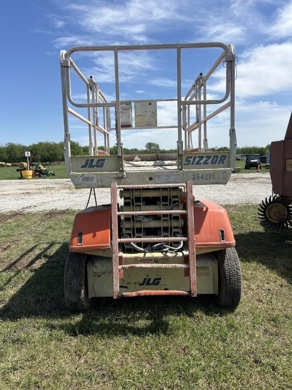 Image of JLG 3369 equipment image 3